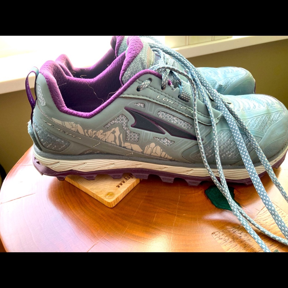 Altra Lone Peak 4 Low RSM Light Gray Running Shoes ALW1855L224, Women's 8.5 W